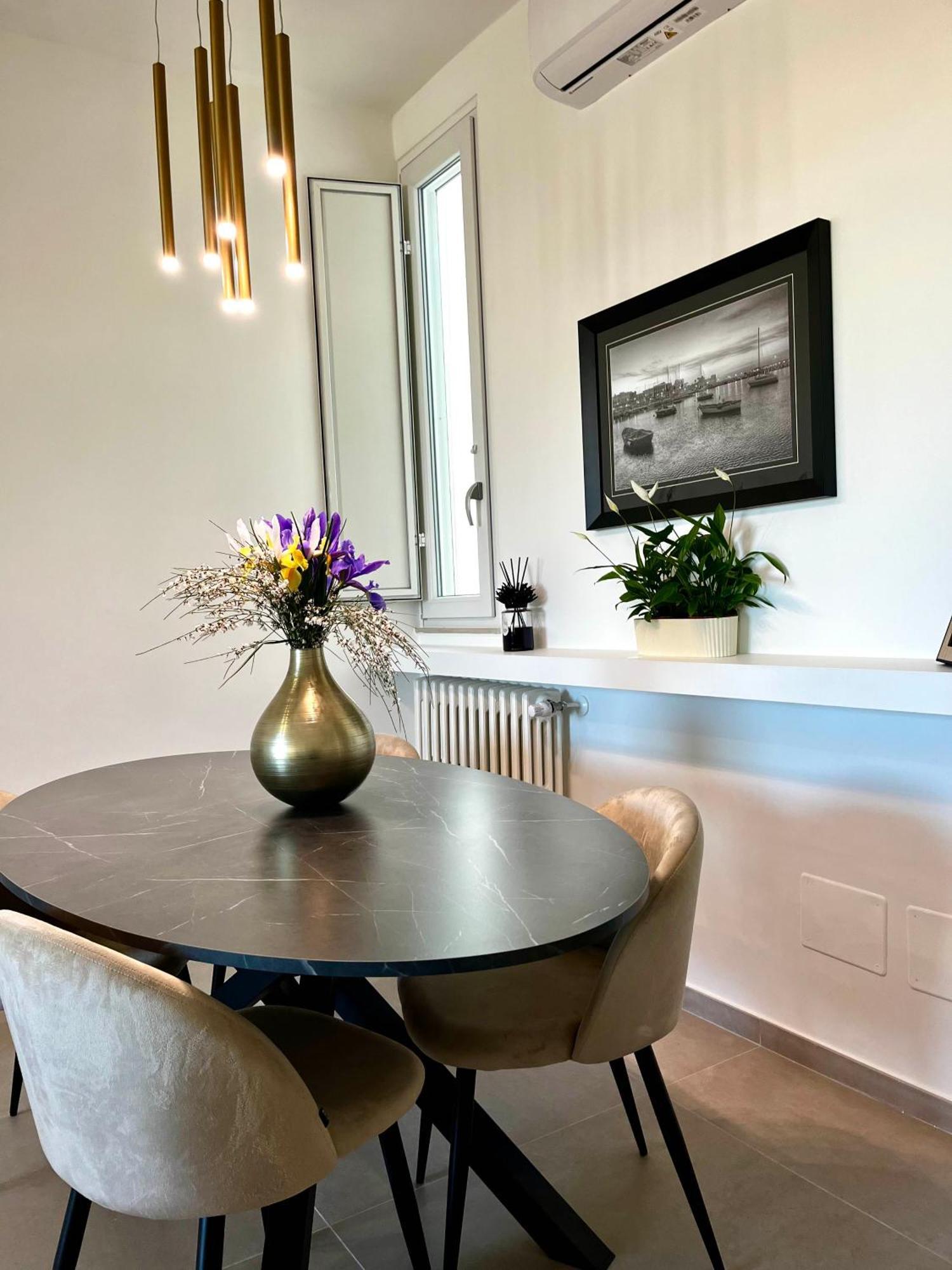 Via Dante Luxury Home Bari Esterno foto