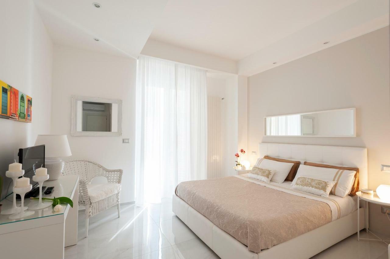 Via Dante Luxury Home Bari Esterno foto