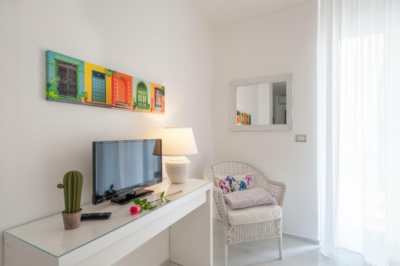 Via Dante Luxury Home Bari Esterno foto